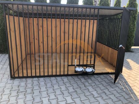 Hundezwinger 3×2×1,70 - Holzboden, Holzrückwand, geschlossene Seitenwände, drehbare Futternapfhalterung inkl. 2 Futternäpfe