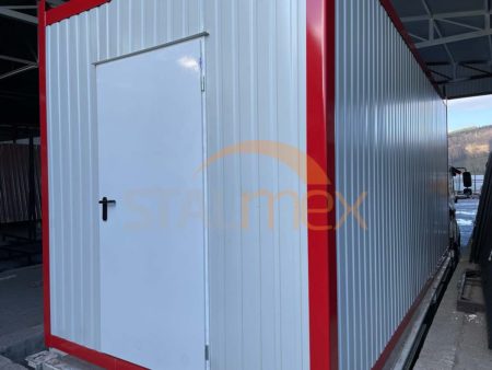 Container 2,45x6,00x2,80 – RAL 9006 weißaluminium/RAL 3000 Feuerrot, isoliert